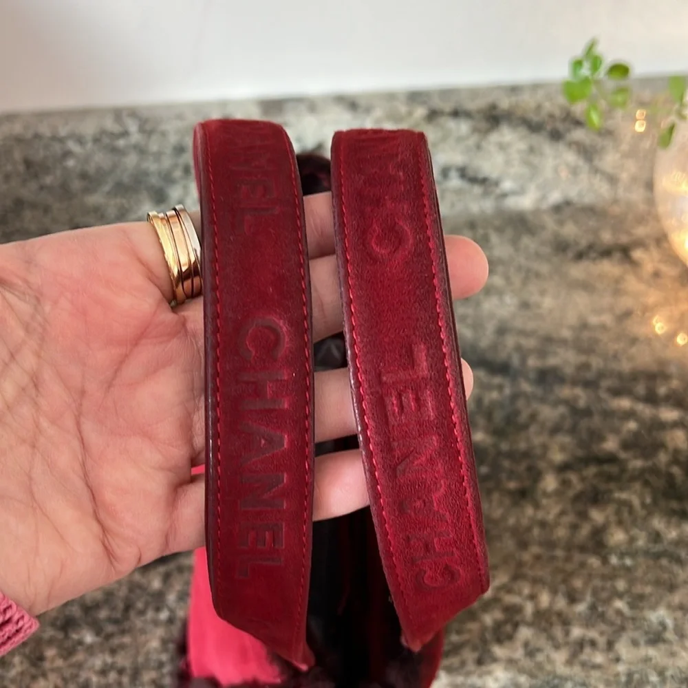 Chanel Shearling Logo Handle Handbag - Picture 10 of 17